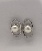 Oval Frame Pearl Stud Earrings