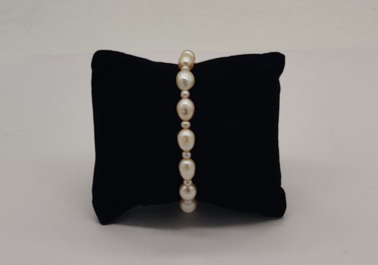 Oval Freshwater Pearl Single Line Everyday Bracelet3