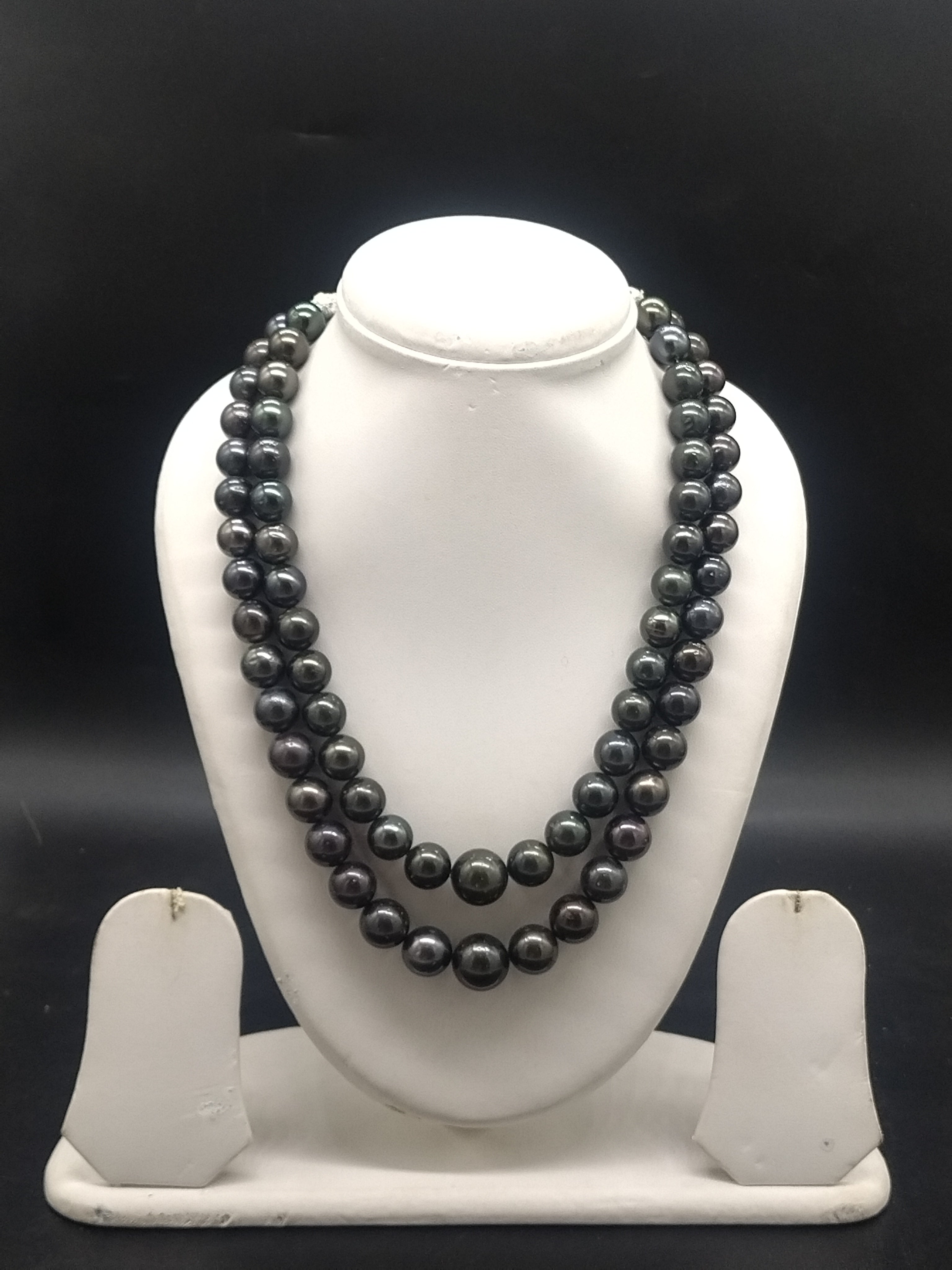 South Sea black round pearl two-line mala