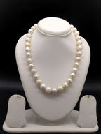 South Sea white round pearl one-line mala