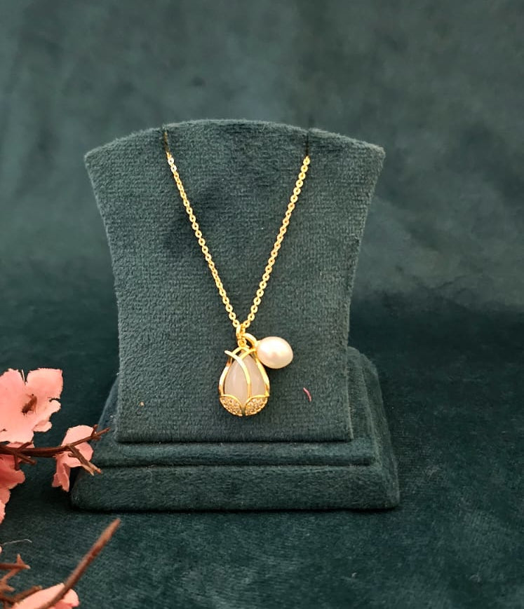 Gold-Toned Alloy Necklace with Blush Pendant  Pearl Accent