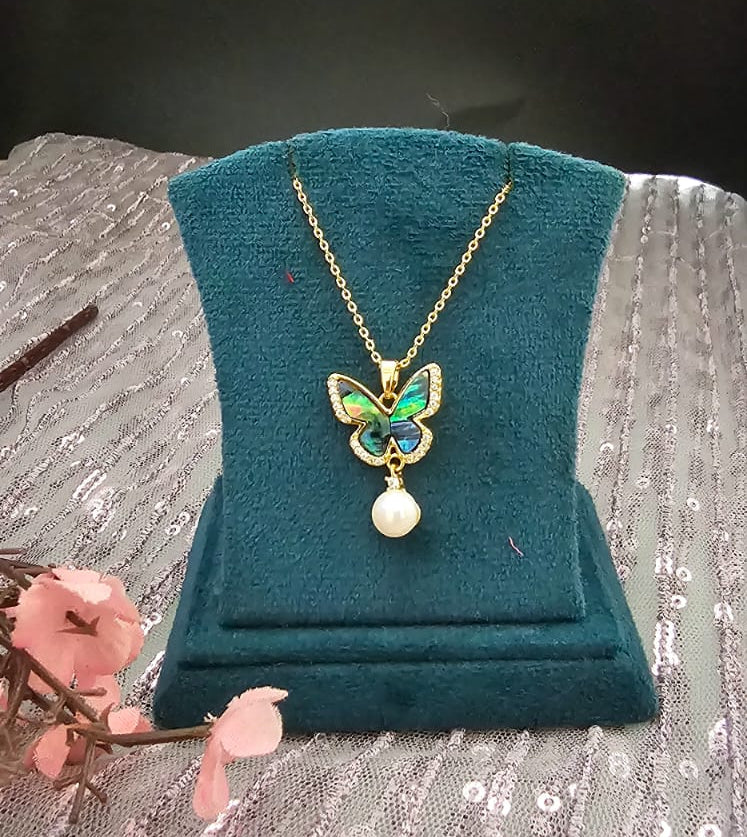 Gold-Toned Alloy Butterfly Pendant Necklace with Pearl Drop