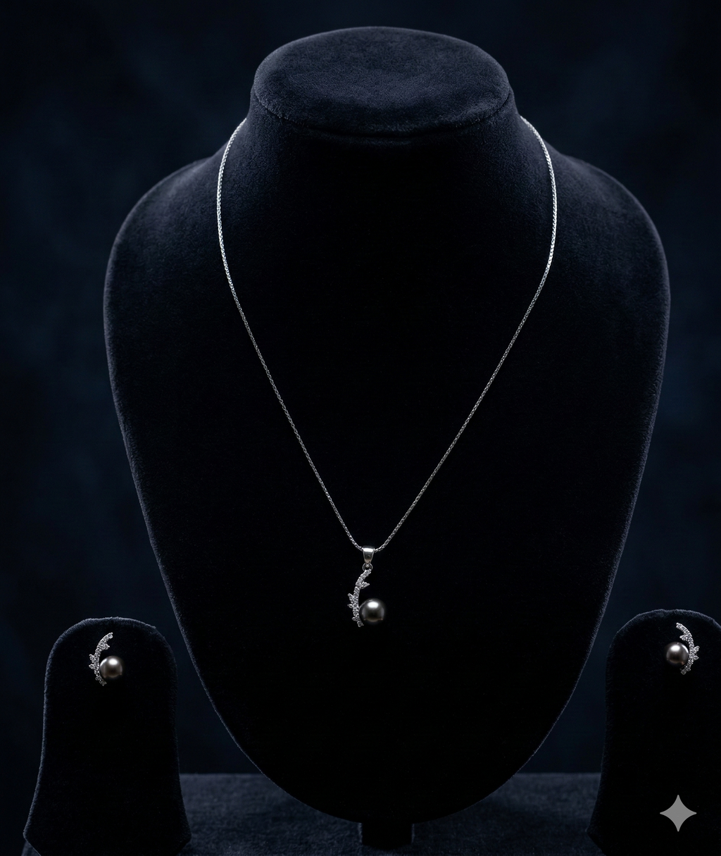 midnight curve pearl 925 silver pendant set with dark pearl and curved silver design