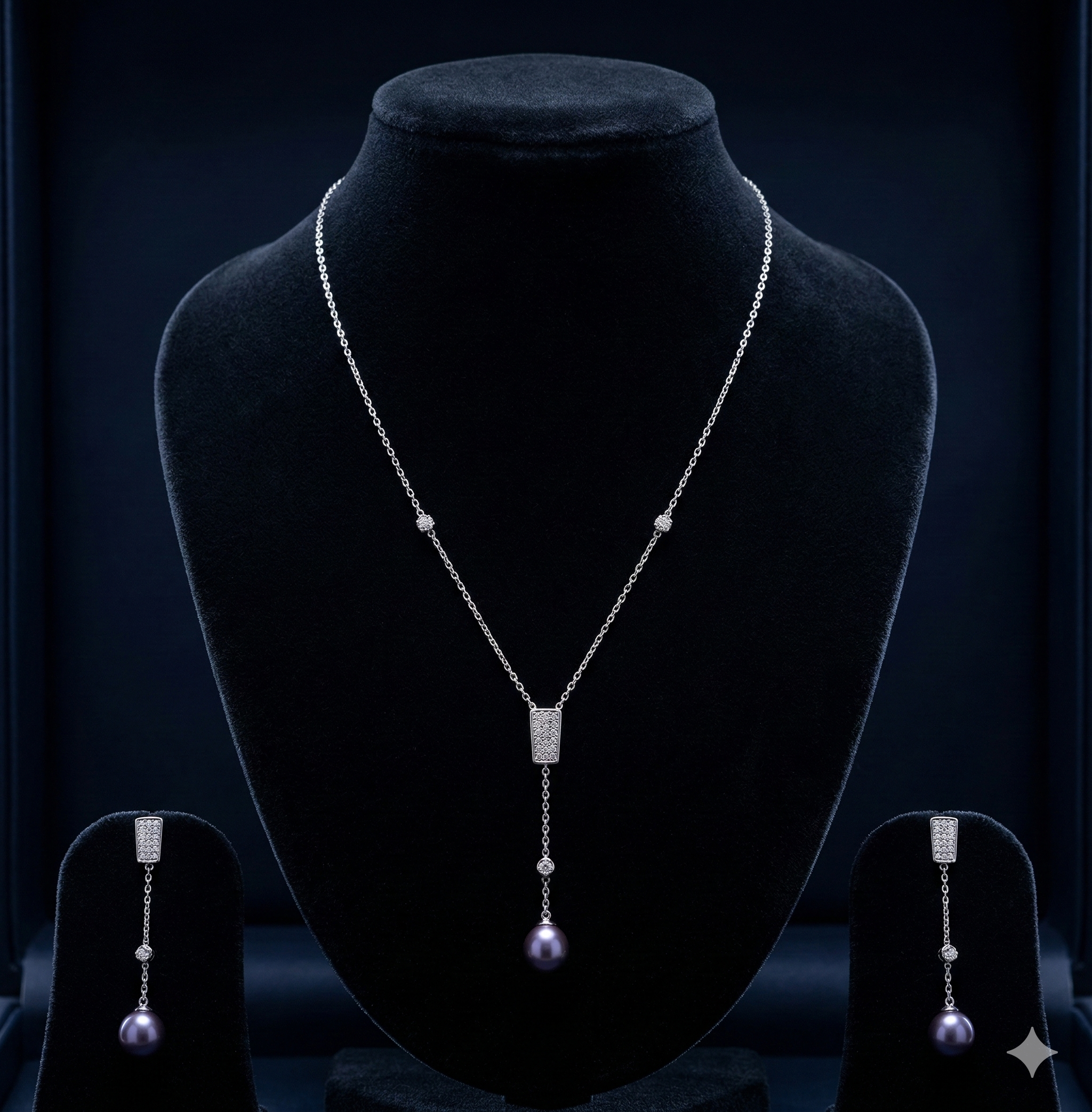 noir deco pearl 925 silver chain with dark pearls and geometric design