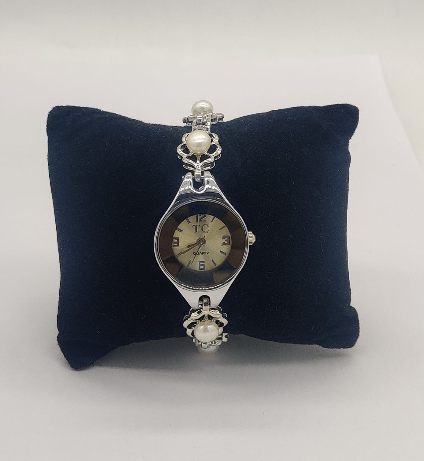 pearl bracelet watch for women with oval dial