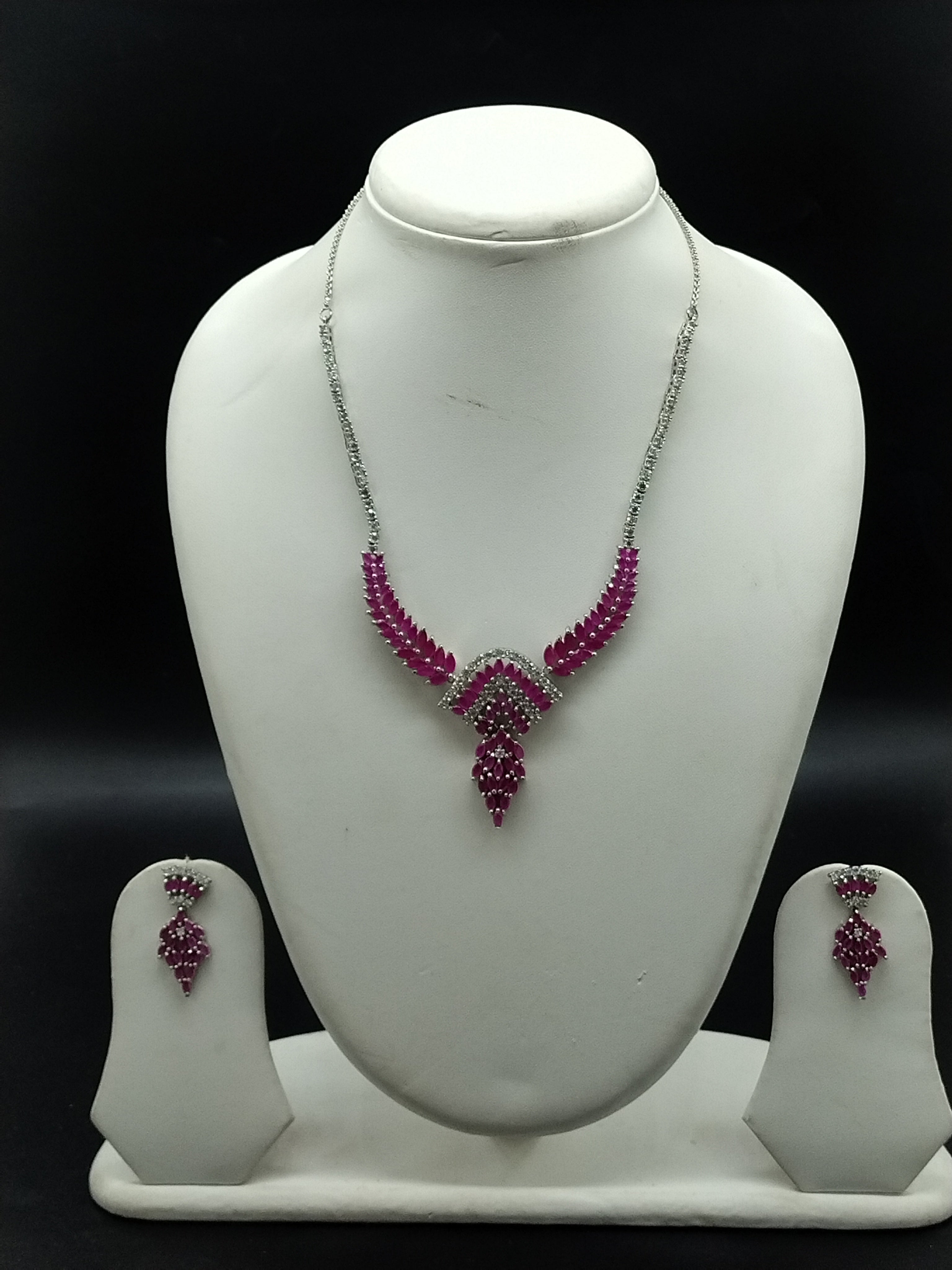 Necklace set