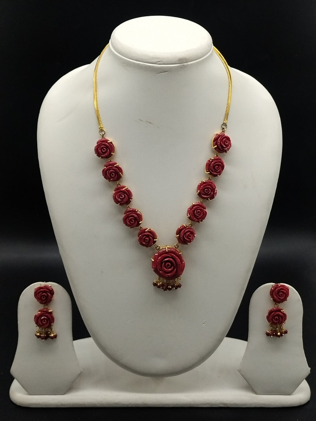 Coral necklace set