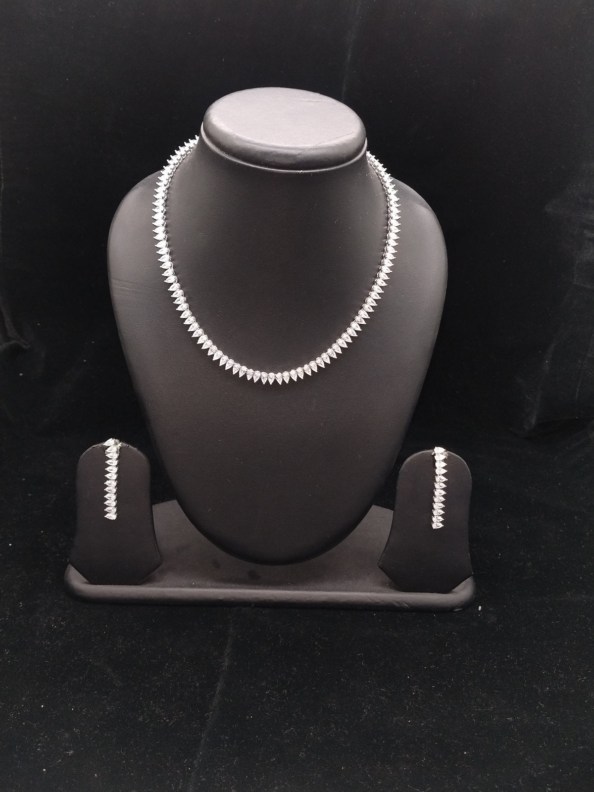 Fancy necklace set