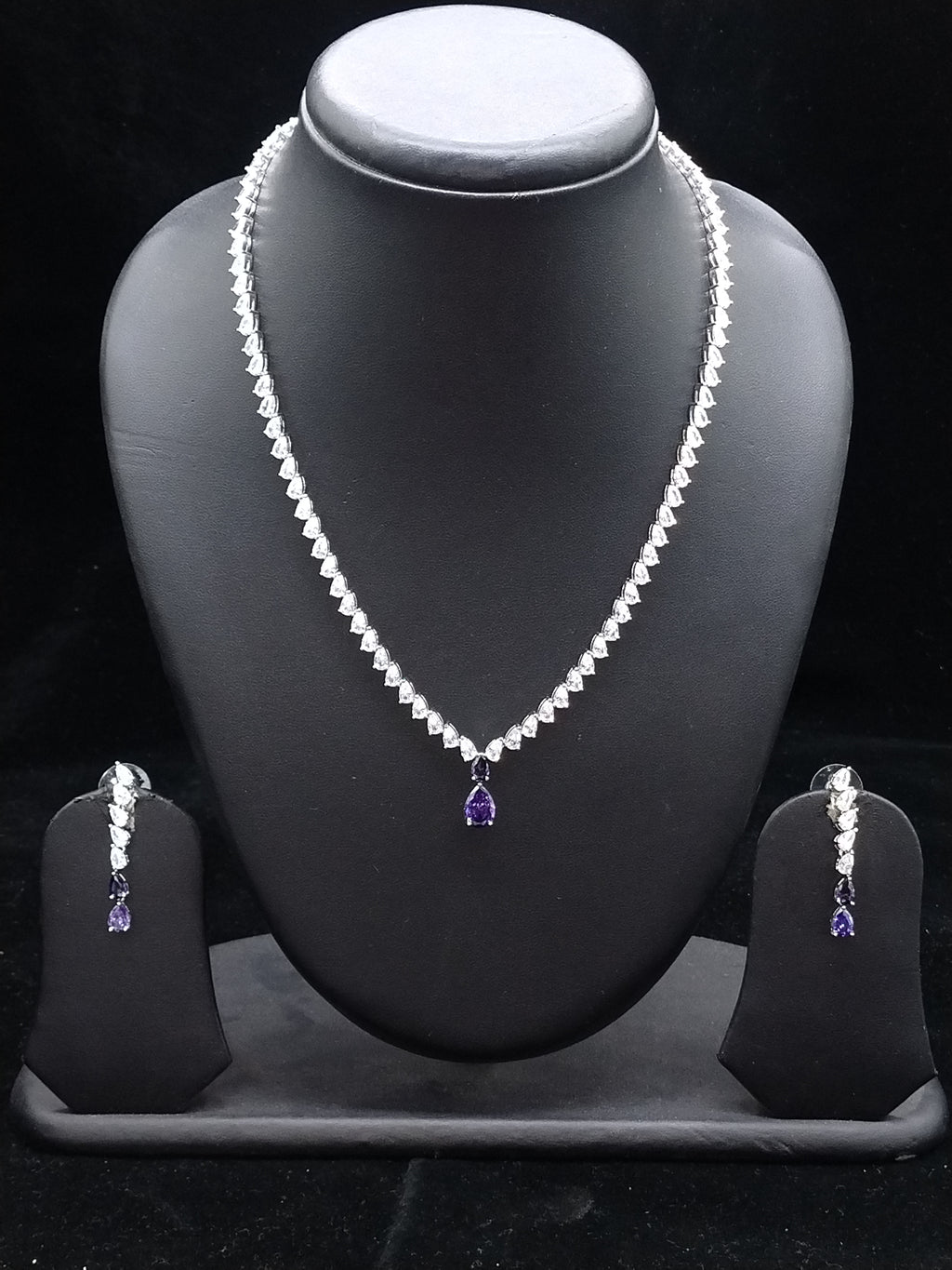 Fancy necklace set