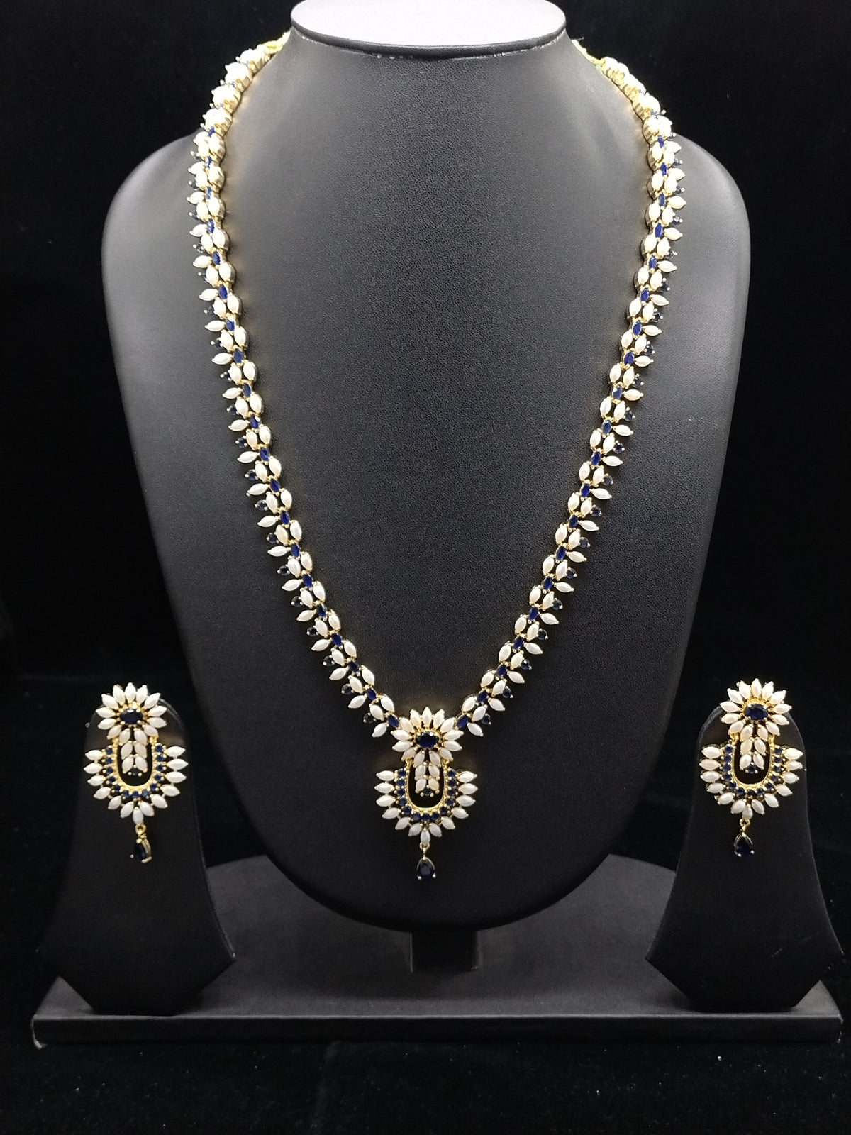 Long necklace set