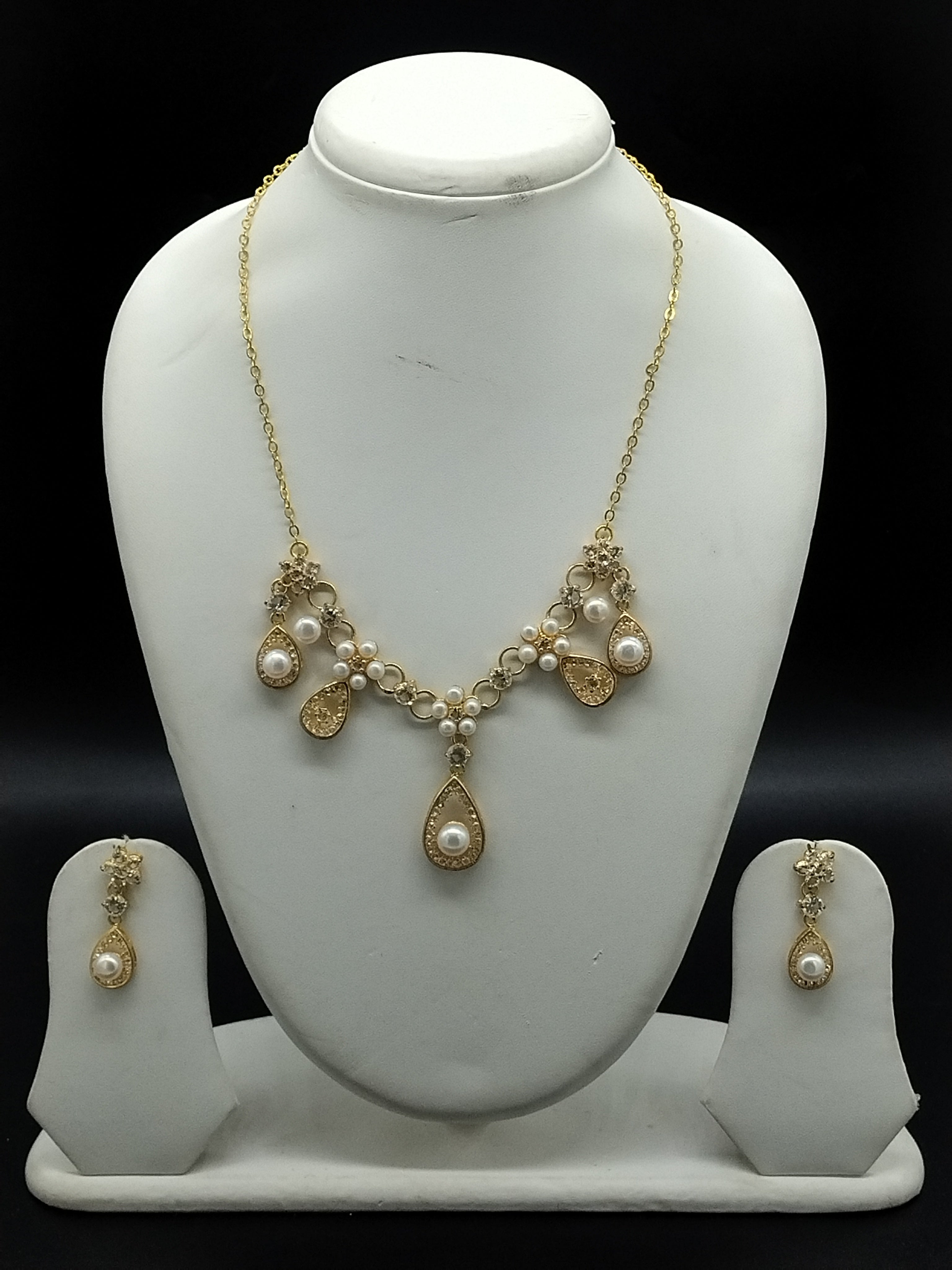 Necklace set