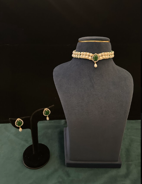 royal-emerald-freshwater-pearl-choker-set
