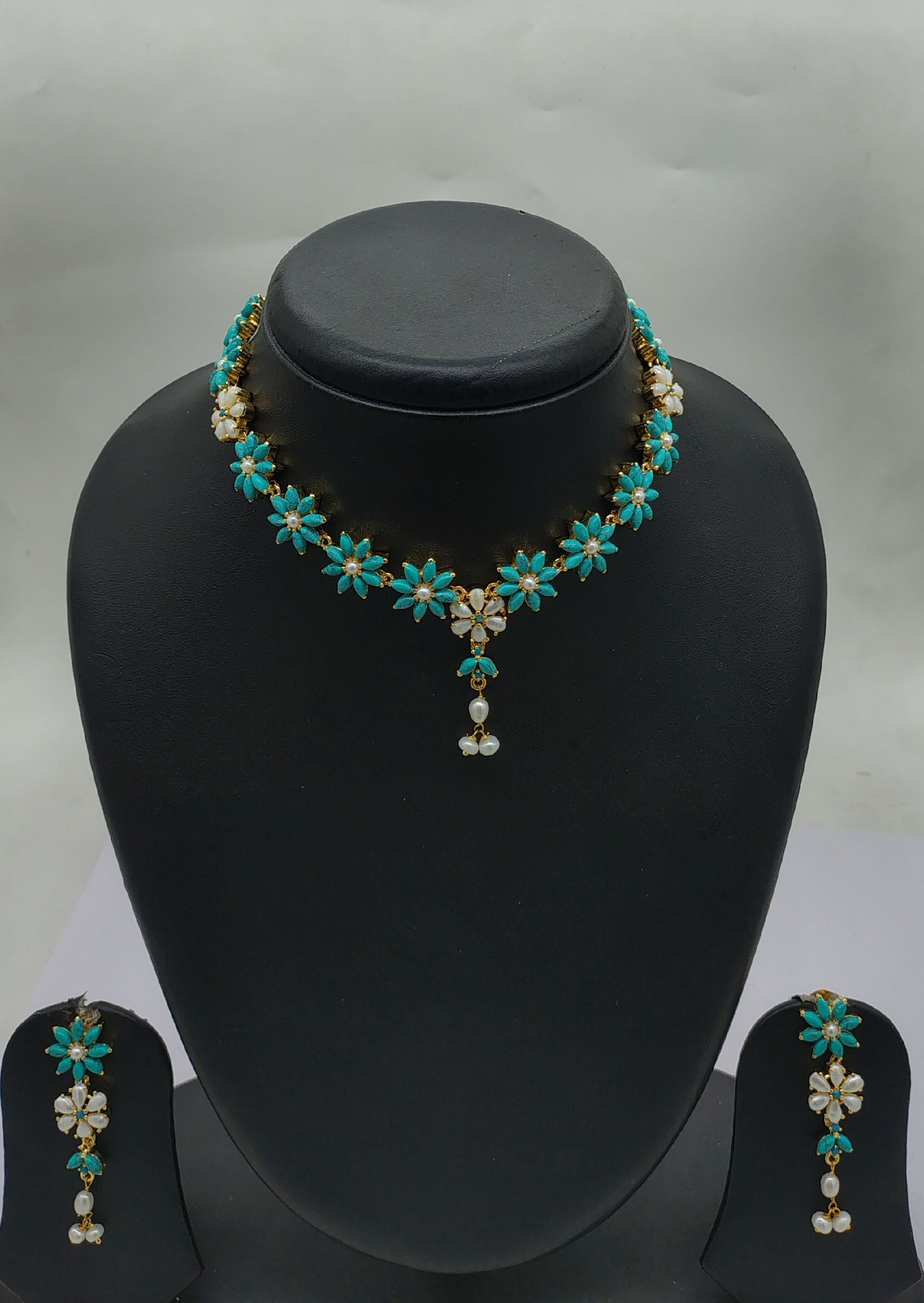 Necklace set